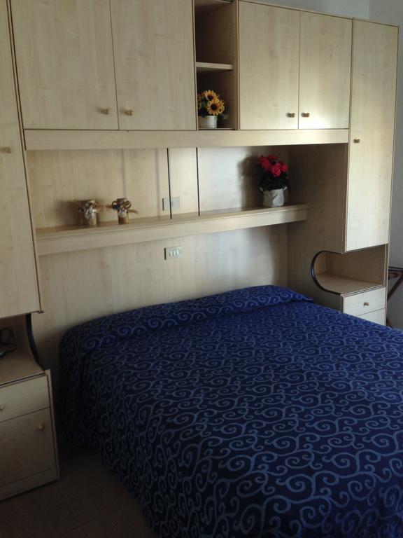 Hotel Zodiaco ลิโดดิเยโซโล ภายนอก รูปภาพ